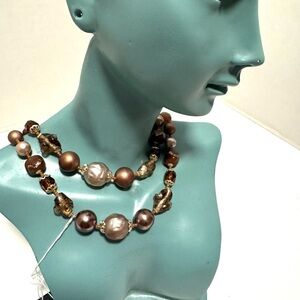 Elegant Vintage Brown and Gold Beaded Necklace